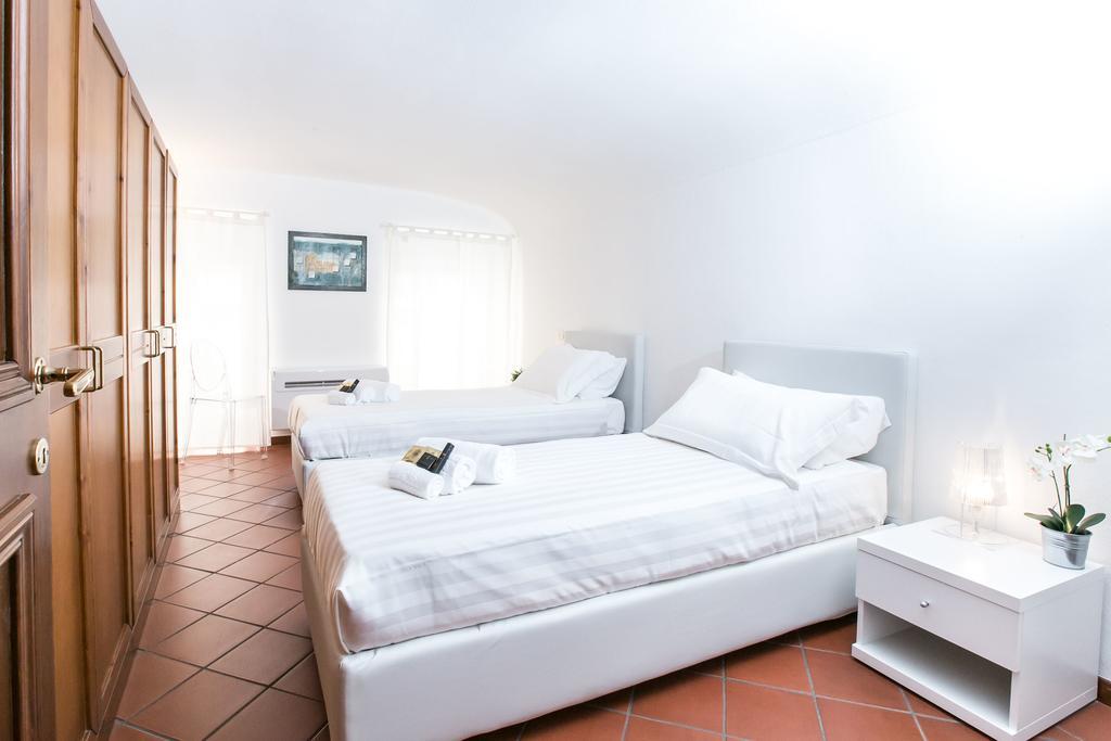 Fiorentini Charme - My Extra Home Roma Quarto foto